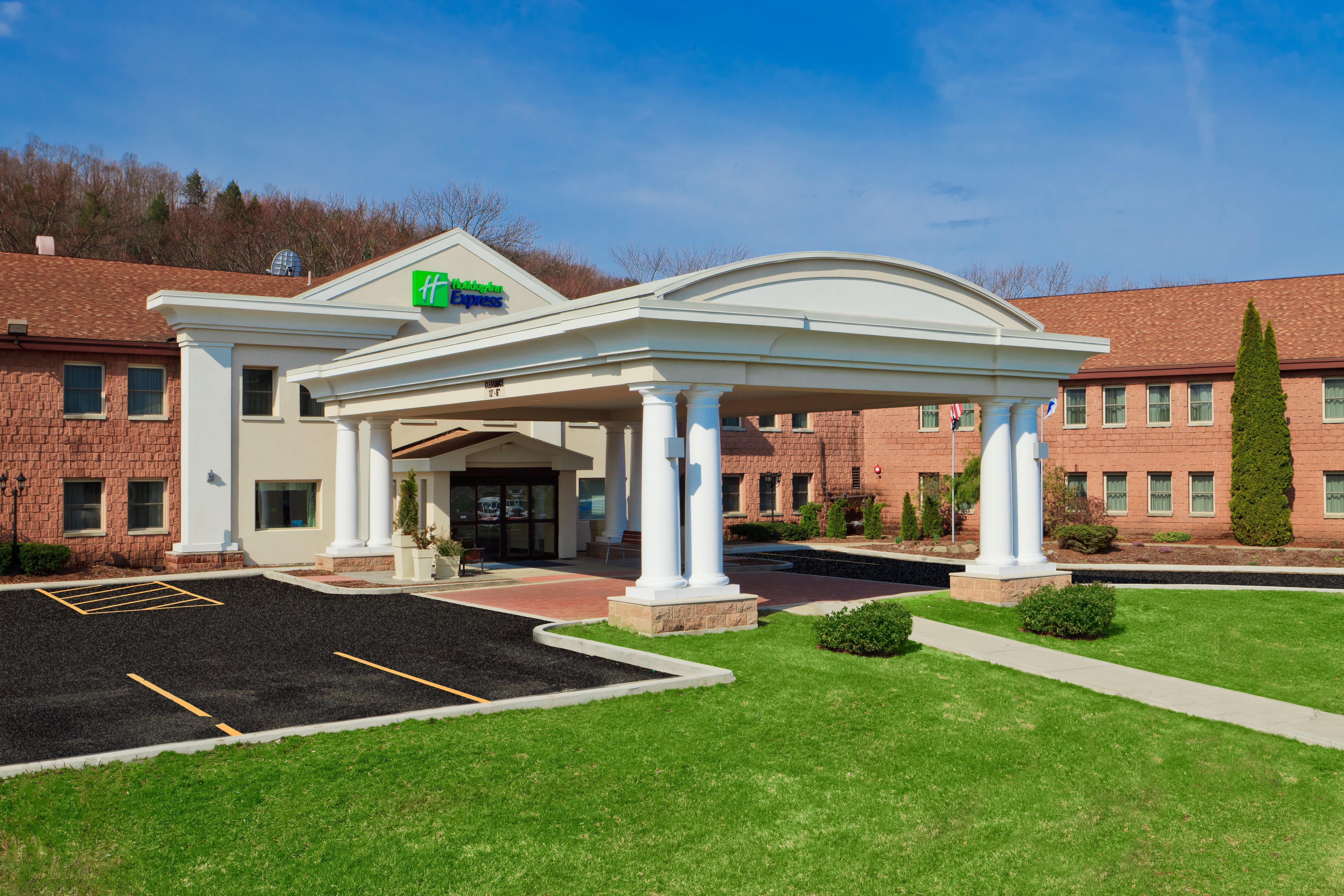 Best Western Owego Inn Exteriör bild