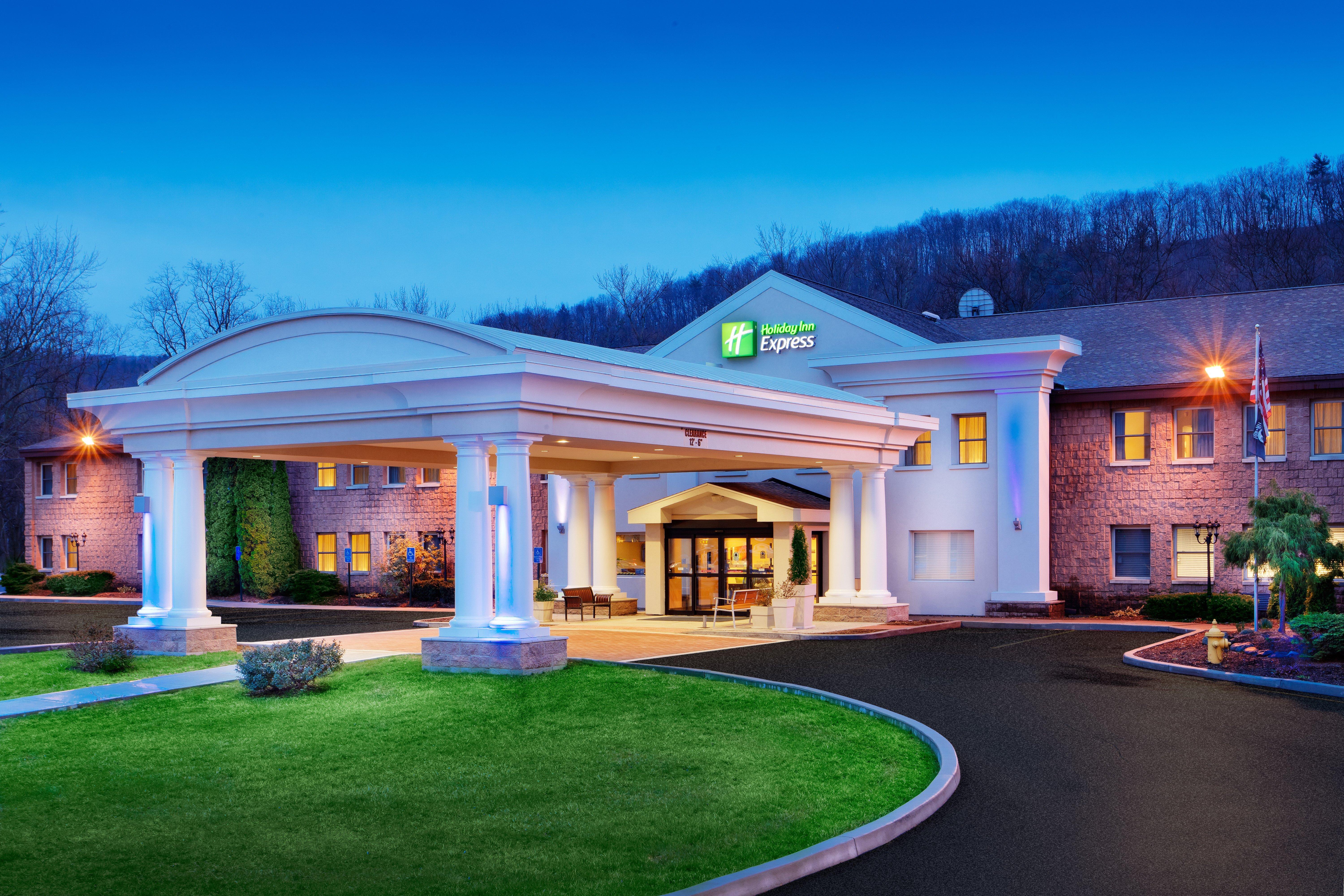 Best Western Owego Inn Exteriör bild